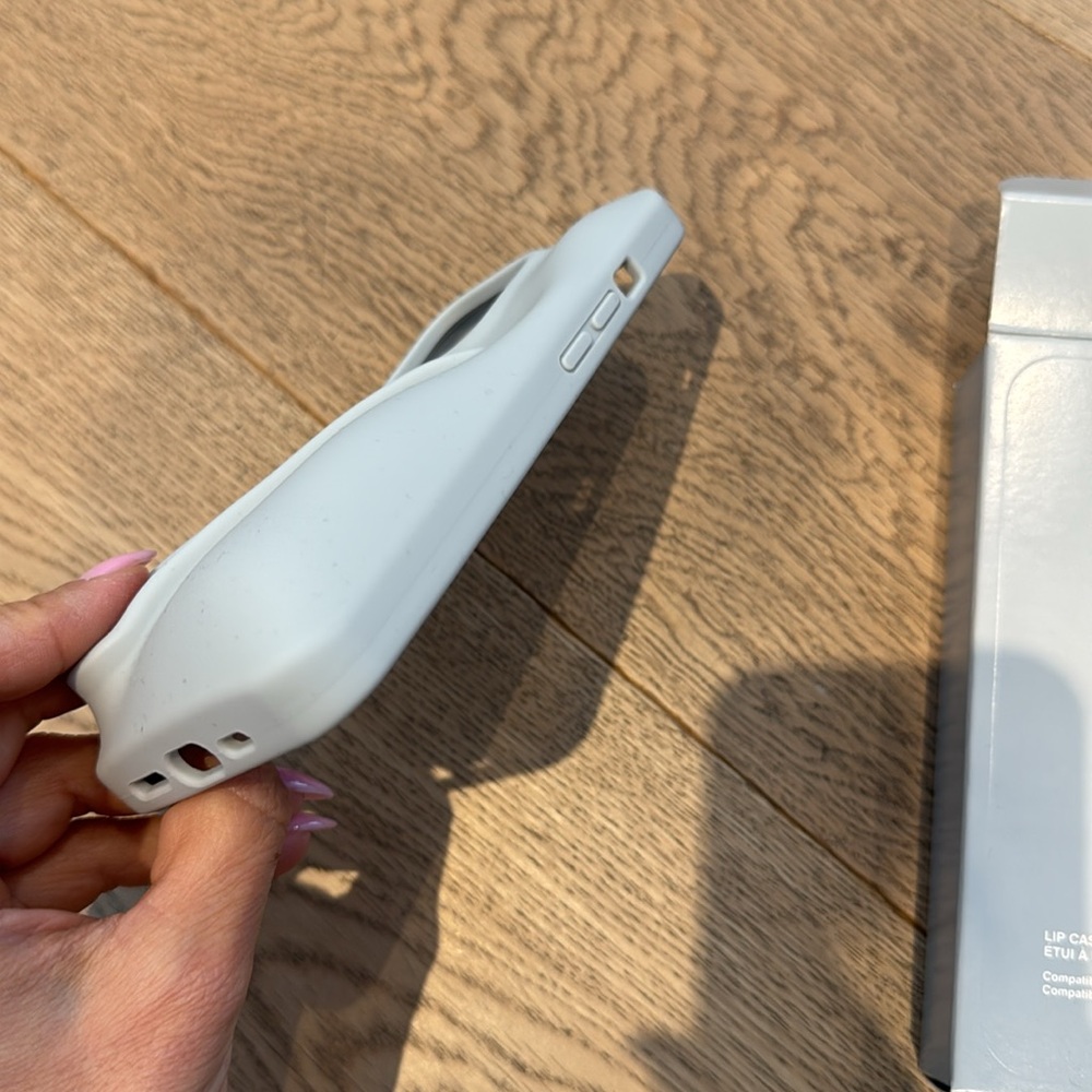 Rhode Phone Lip Case - Picture 6 of 6